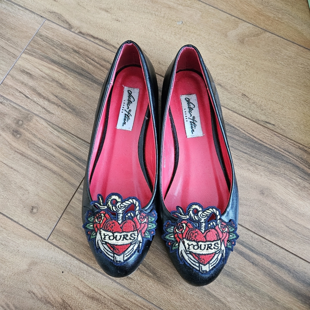 Lulu Hun Gina Yours black flats, size US 8